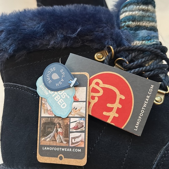 Lamo blue suede boots Size 7 M New never worn - Picture 6 of 8